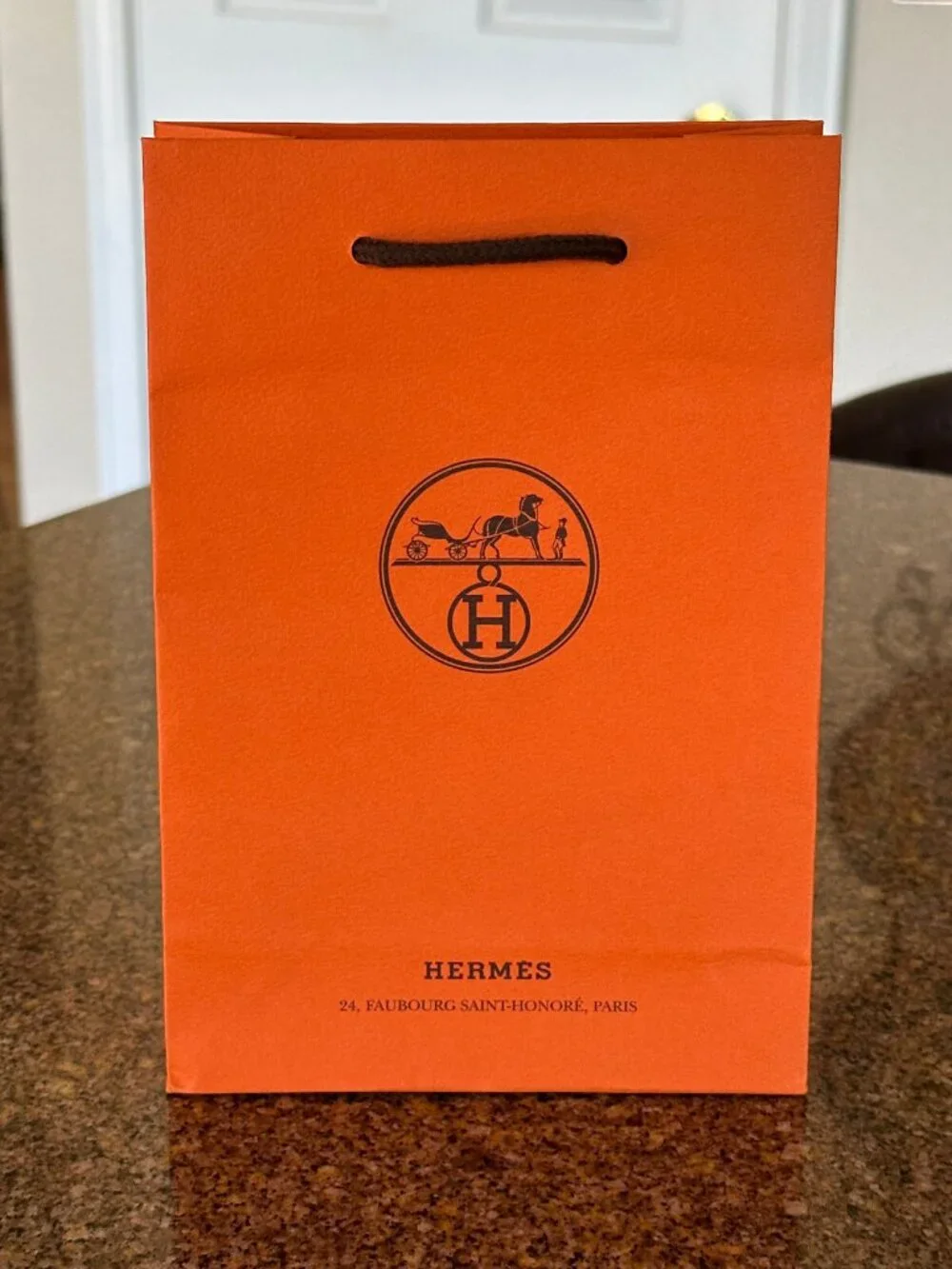 Hermes Paper Shopping Bag Small 9"x6"x3" - Picture 2 of 8